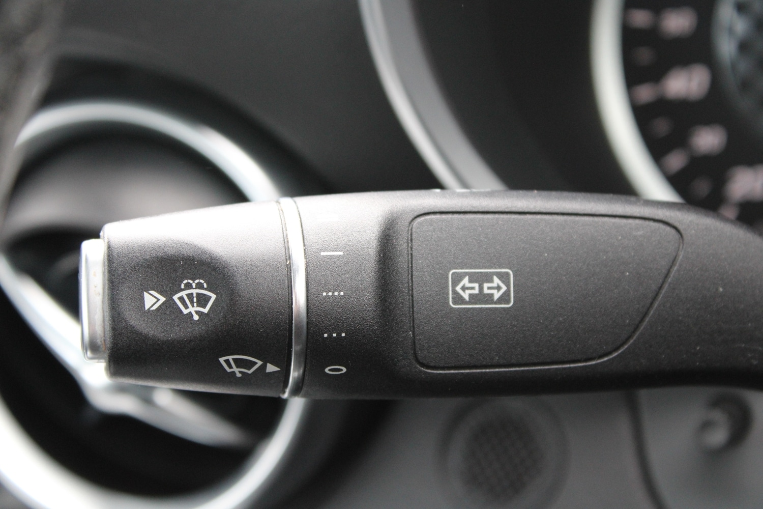 Used Mercedes-Benz SLC 2018 for sale - 78158218: Photo 25