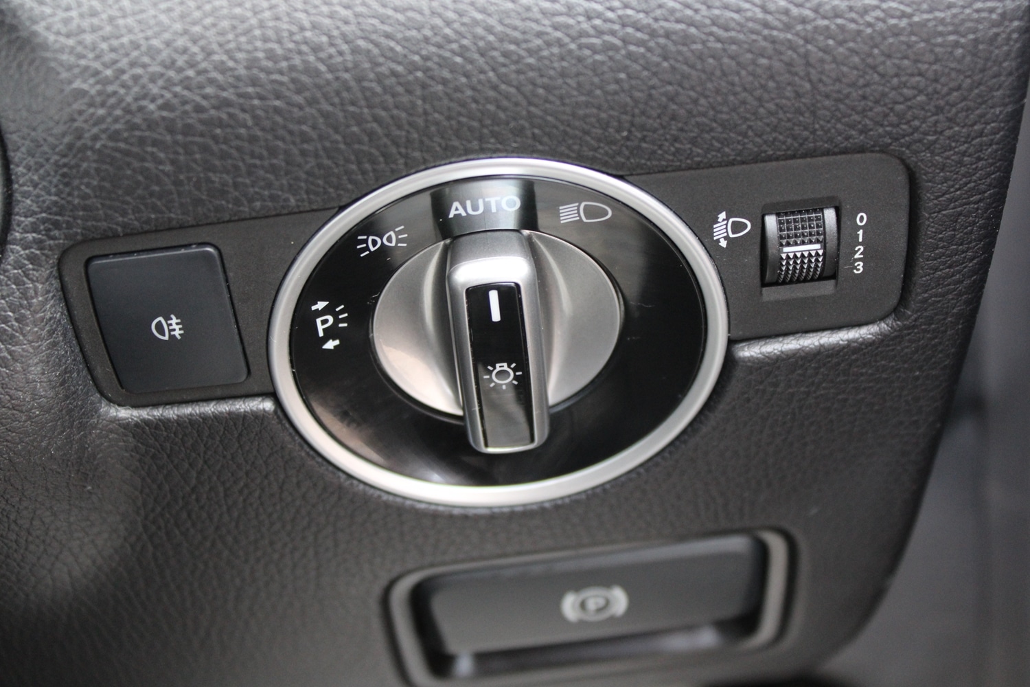 Used Mercedes-Benz SLC 2018 for sale - 78158218: Photo 30