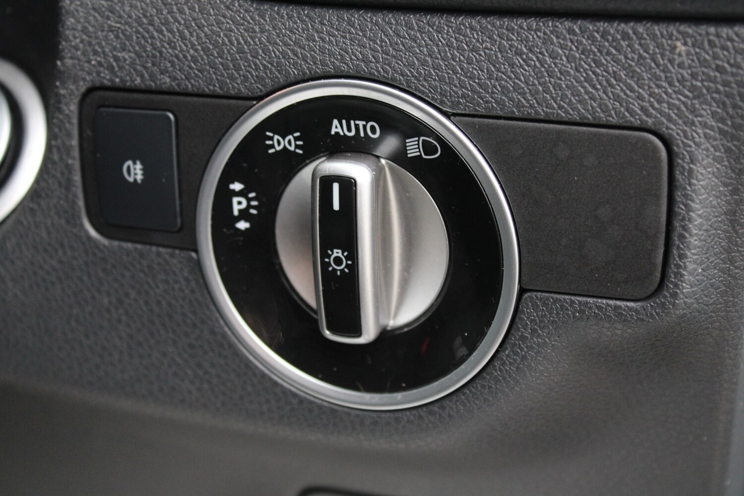 Used Mercedes-Benz GLA 2019 for sale - 77926928: Photo 30