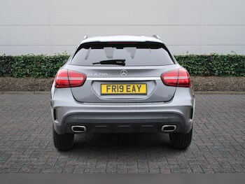 Used Mercedes-Benz GLA 2019 for sale - 77926928: Photo