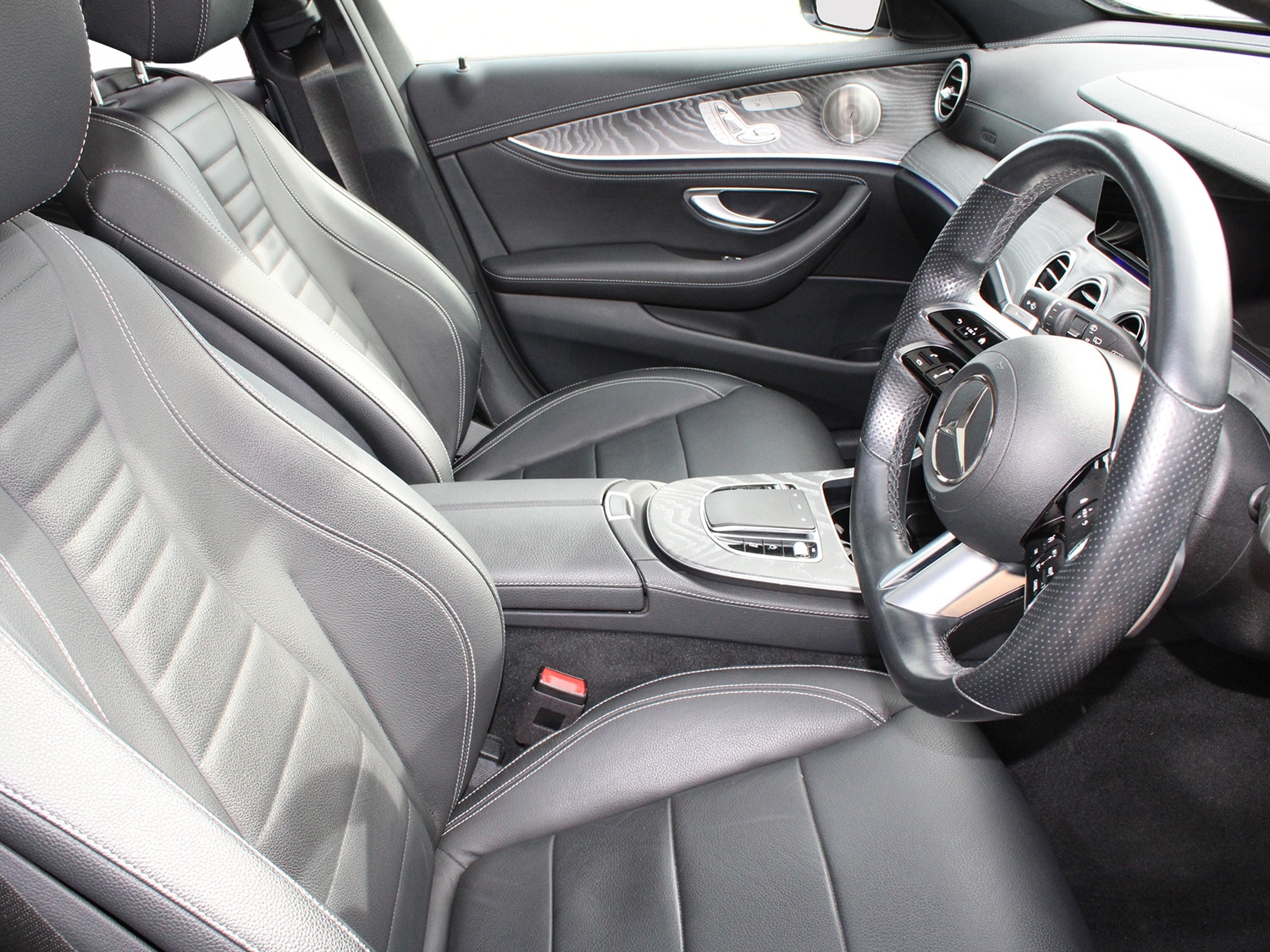 Used Mercedes-Benz E Class 2021 for sale - 76400339: Photo 31