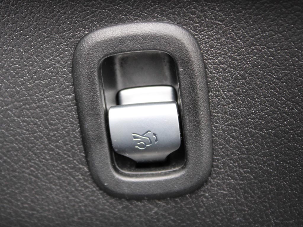 Used Mercedes-Benz C-Class 2024 for sale - 76111572: Photo 30