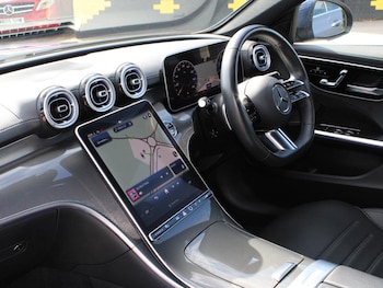 Used Mercedes-Benz C-Class 2024 for sale - 76111572: Photo 3
