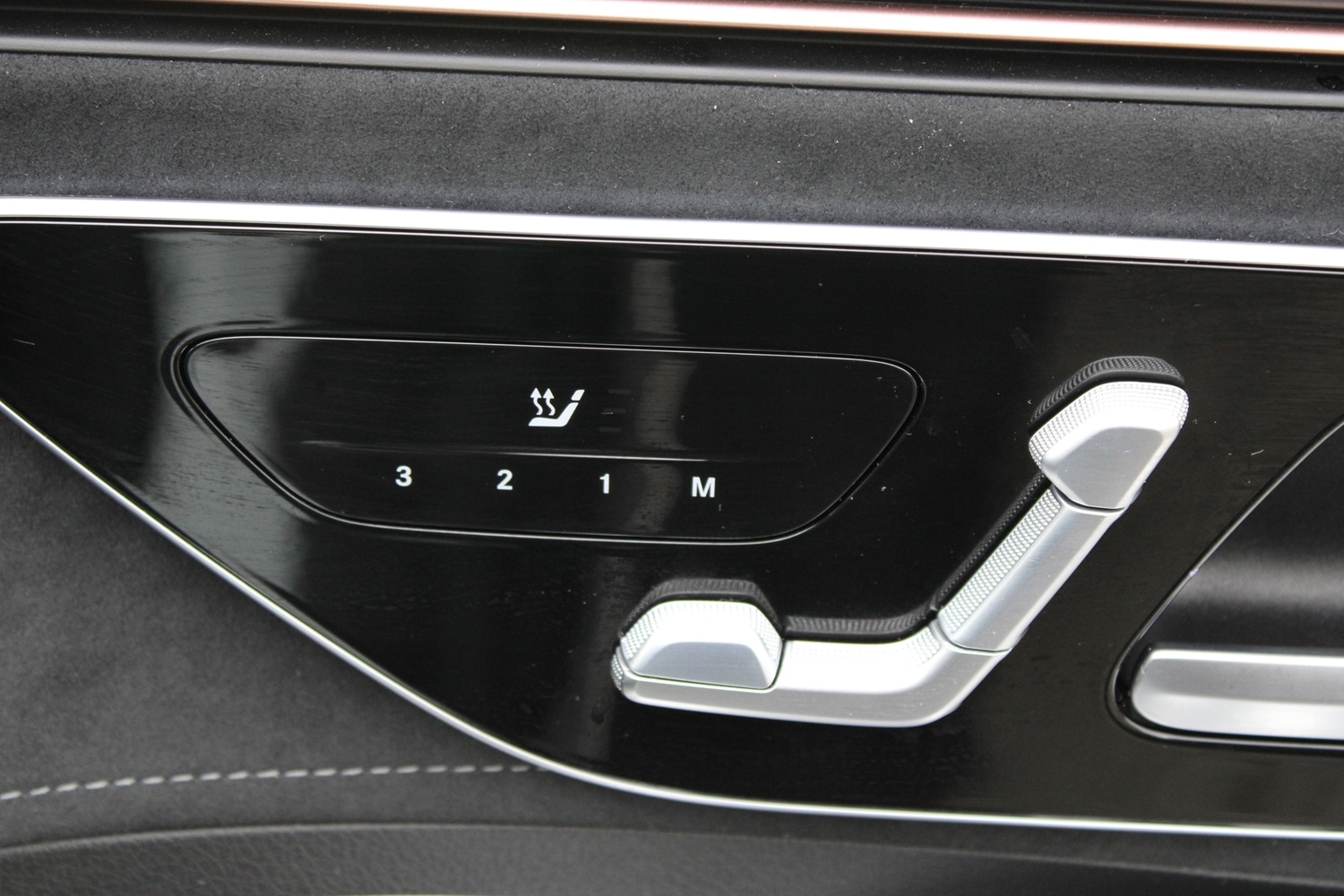 Used Mercedes-Benz EQA 2023 for sale - 76716660: Photo 25