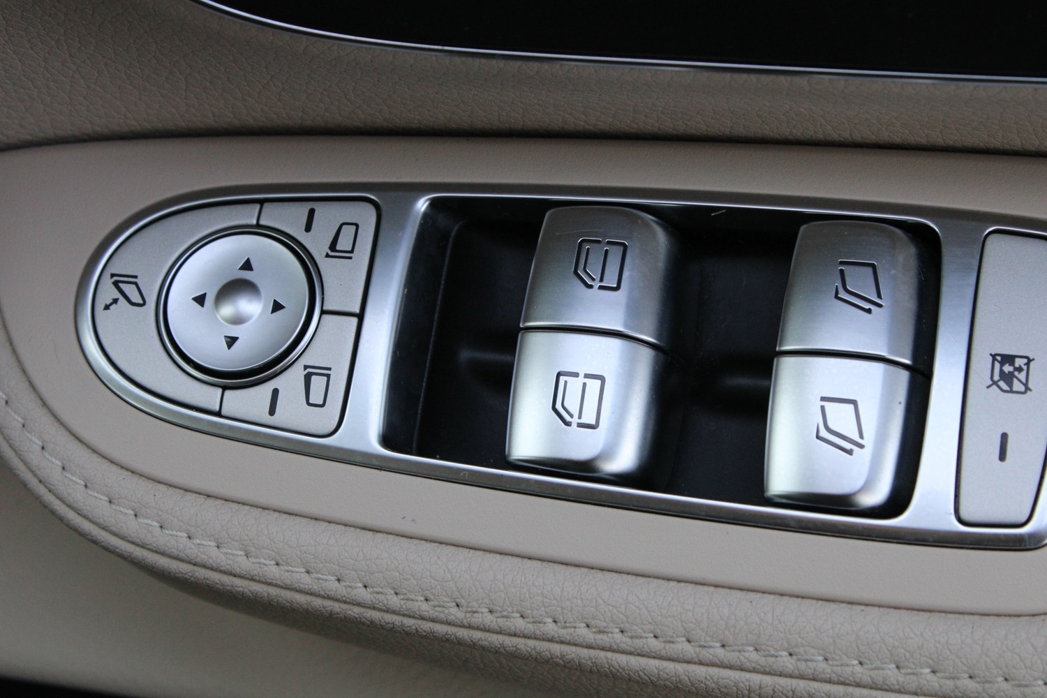 Used Mercedes-Benz V-Class 2021 for sale - 77512219: Photo 23