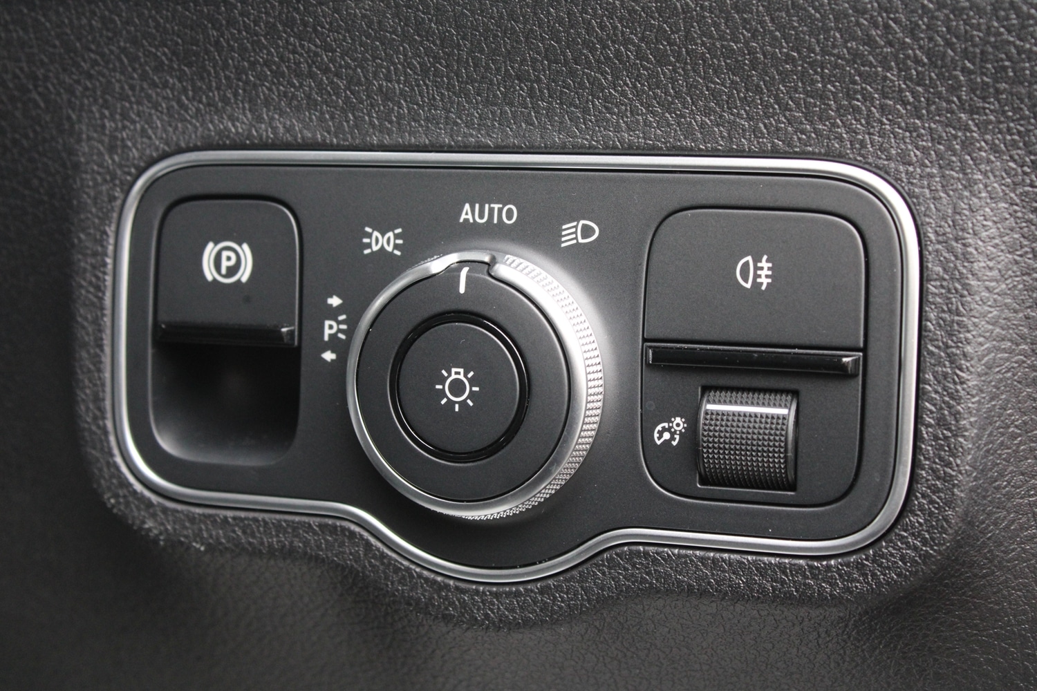 Used Mercedes-Benz EQB 2025 for sale - 77725181: Photo 16