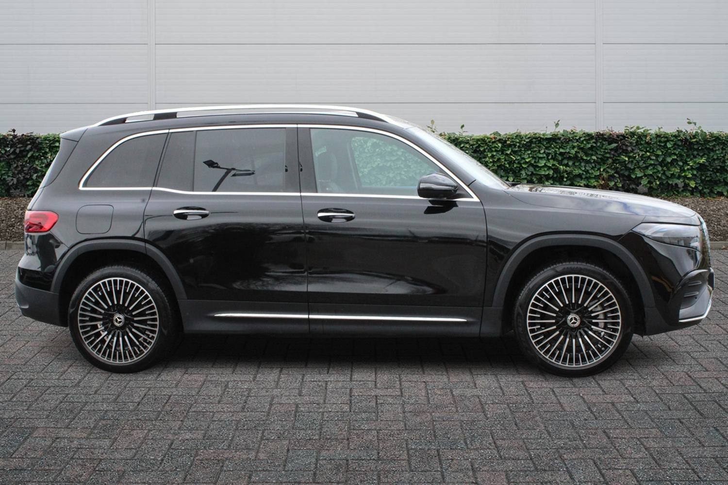 Used Mercedes-Benz EQB 2025 for sale - 77725181: Photo 5