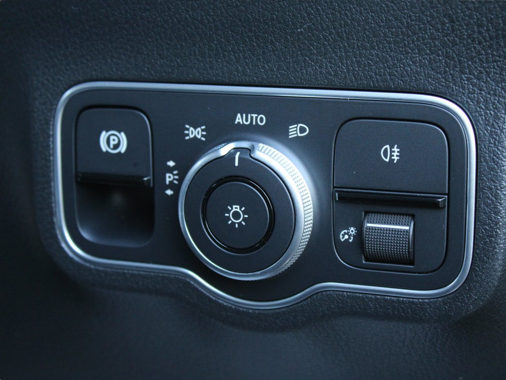 Used Mercedes-Benz EQA 2024 for sale - 76937357: Photo 16