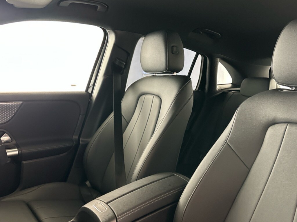 Used Mercedes-Benz EQA 2024 for sale - 76937357: Photo 4