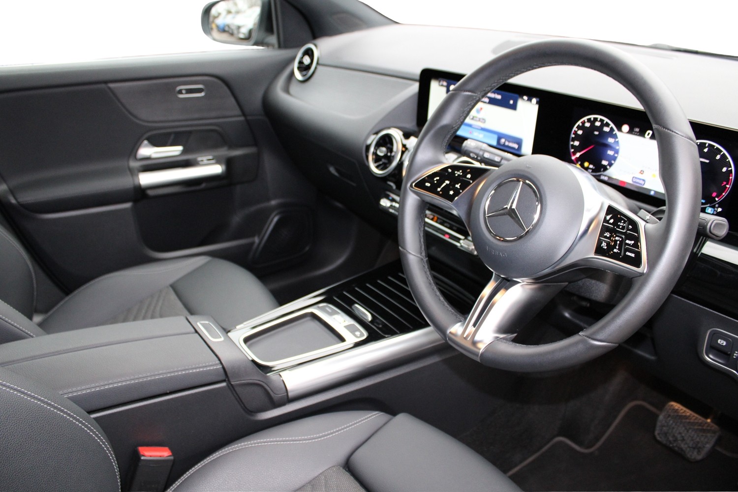 Used Mercedes-Benz GLA 2025 for sale - 76888289: Photo 12