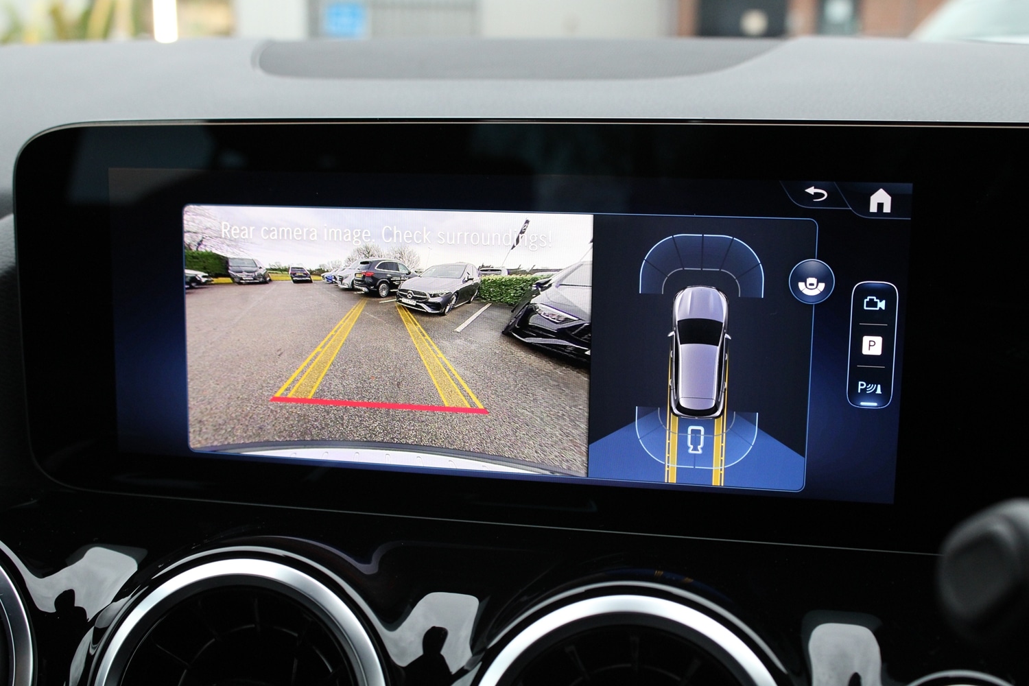 Used Mercedes-Benz GLA 2025 for sale - 76888289: Photo 15