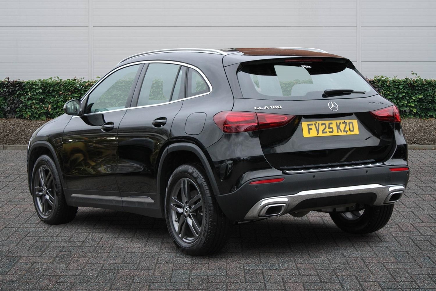 Used Mercedes-Benz GLA 2025 for sale - 76888289: Photo 2