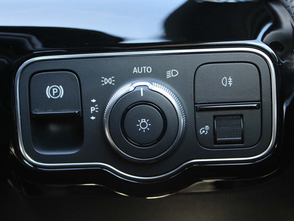 Used Mercedes-Benz A-Class 2022 for sale - 76888335: Photo 12