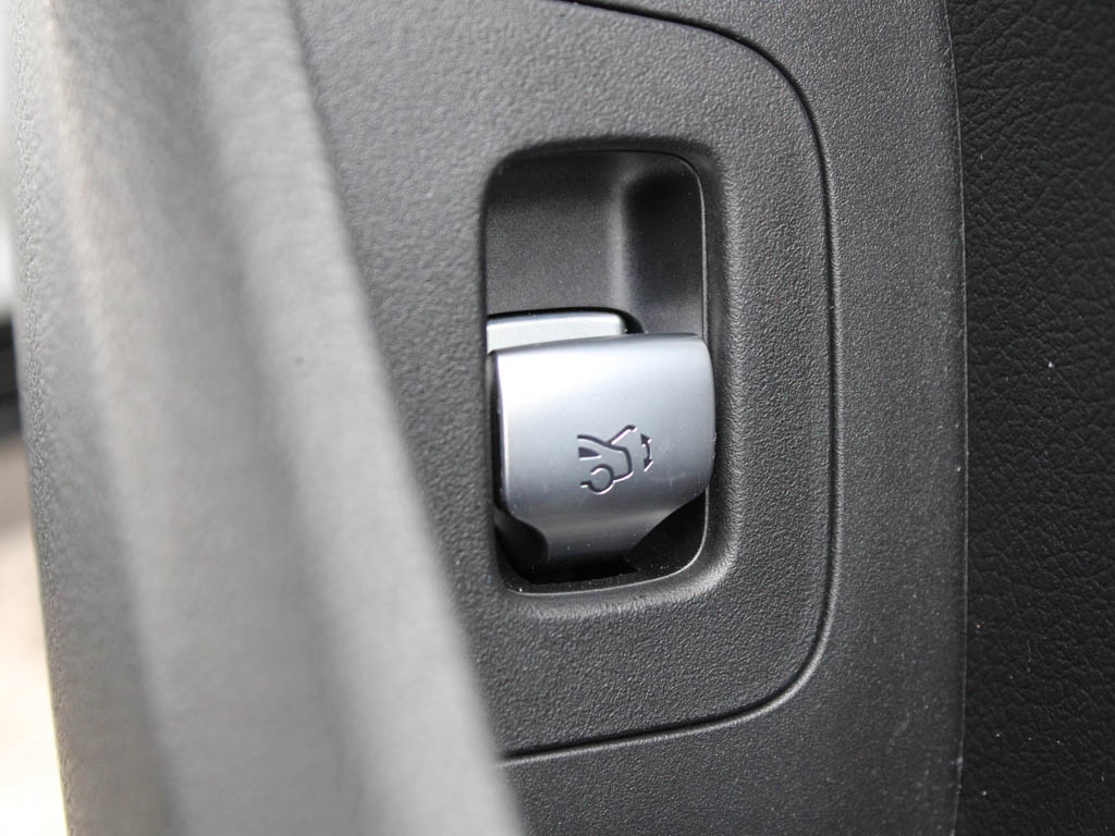 Used Mercedes-Benz EQA 2025 for sale - 76110635: Photo 11
