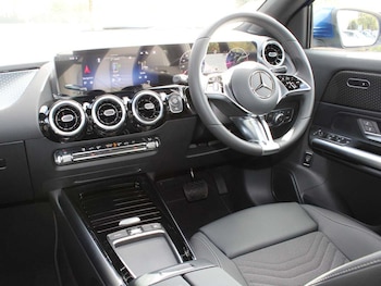 Used Mercedes-Benz GLA 2024 for sale - 75929388: Photo