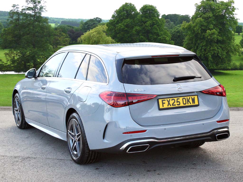 Used Mercedes-Benz C Class 2025 for sale - 77124552: Photo 2