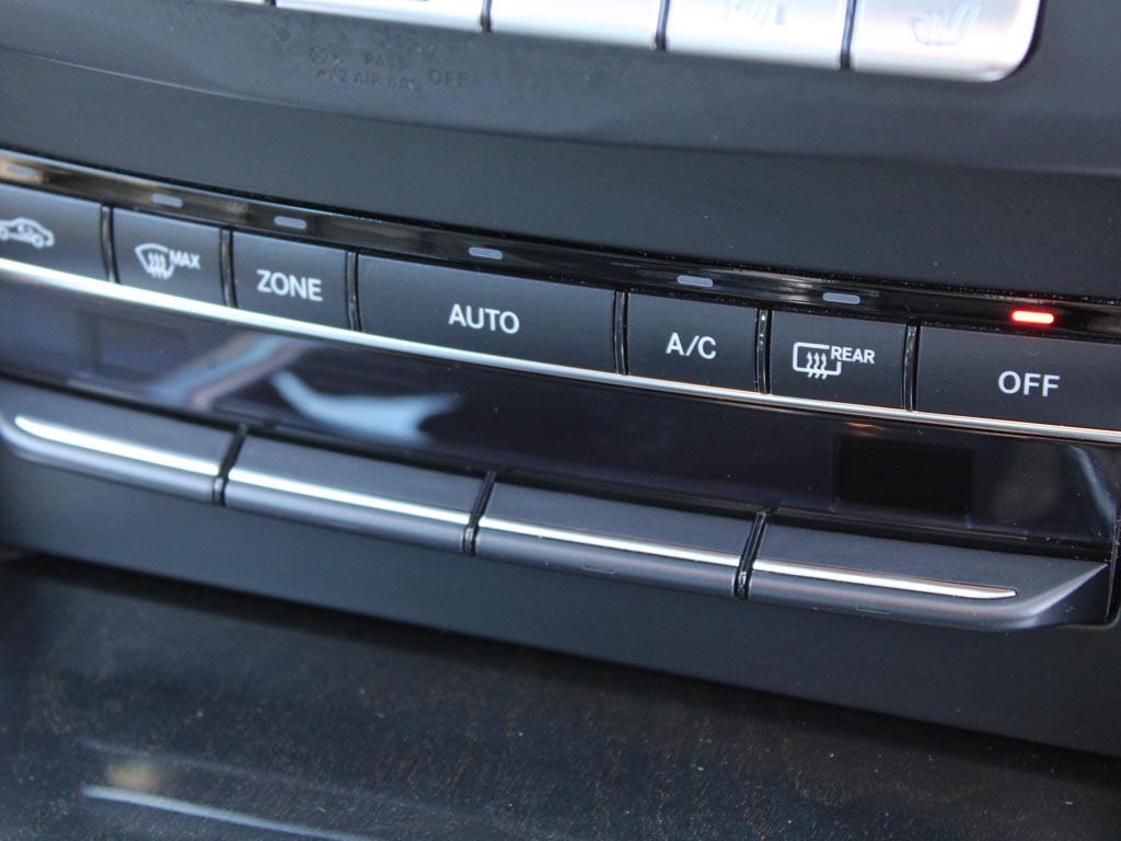 Used Mercedes-Benz E-Class 2015 for sale - 76111383: Photo 13