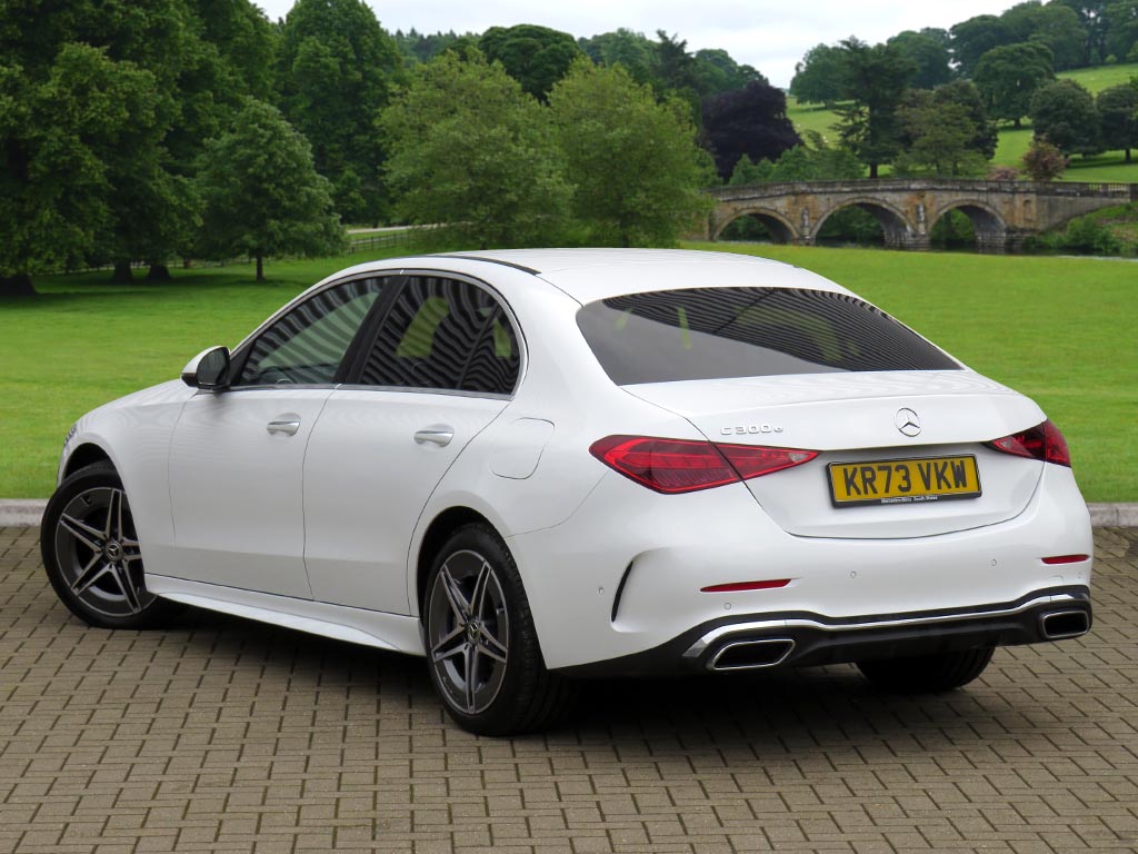 Used Mercedes-Benz C Class 2023 for sale - 76327852: Photo 2