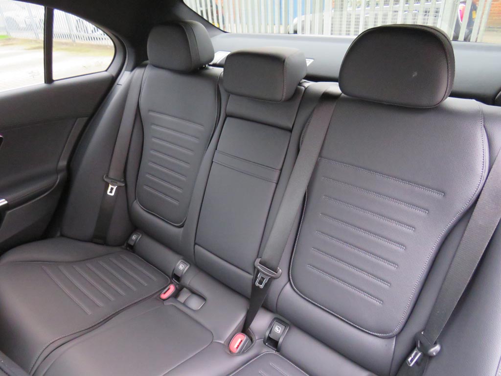 Used Mercedes-Benz C Class 2023 for sale - 76327852: Photo 8