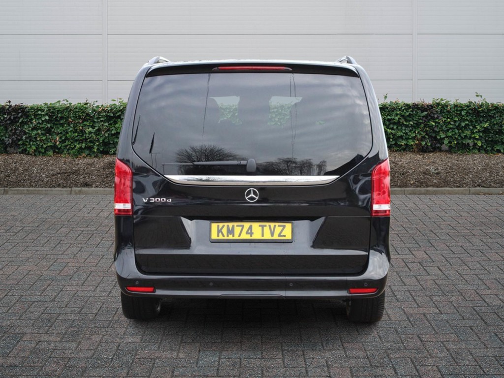 Used Mercedes-Benz V-Class 2024 for sale - 77239249: Photo 4