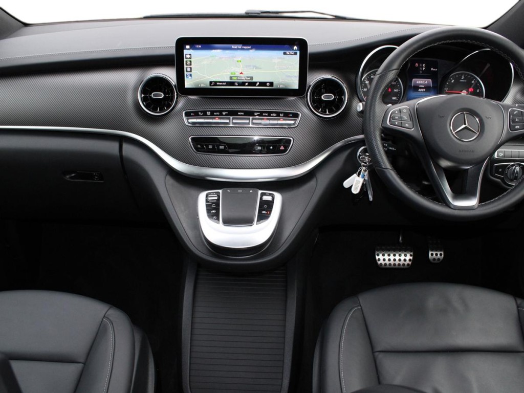 Used Mercedes-Benz V-Class 2024 for sale - 77239249: Photo 8