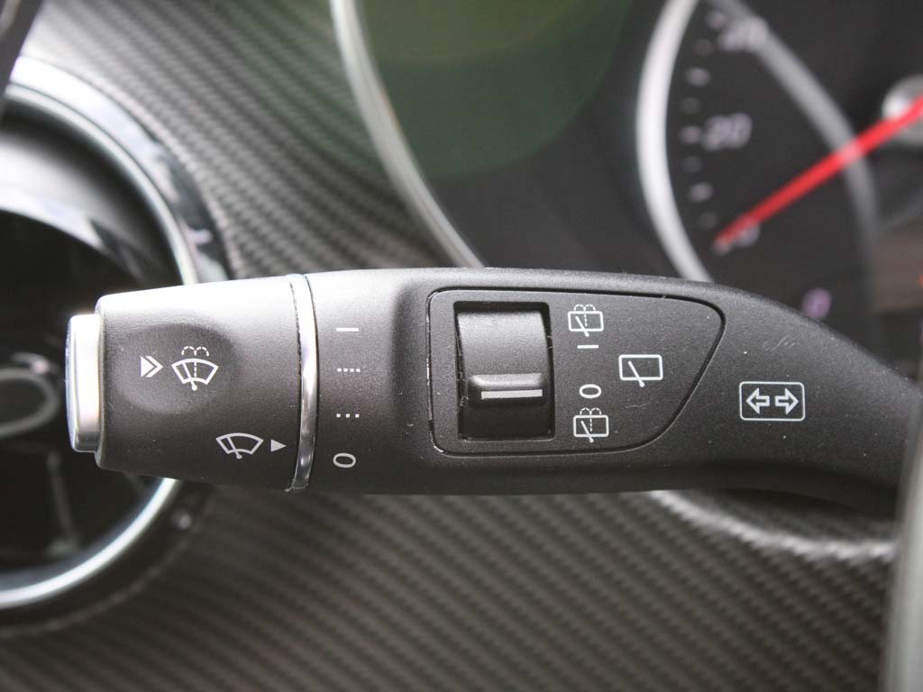 Used Mercedes-Benz V-Class 2023 for sale - 76123933: Photo 19
