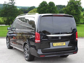 Used Mercedes-Benz V-Class 2023 for sale - 76123933: Photo