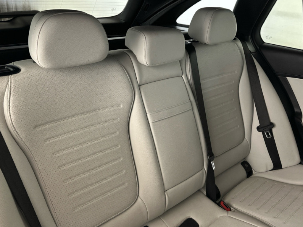 Used Mercedes-Benz C Class 2024 for sale - 77388536: Photo 8