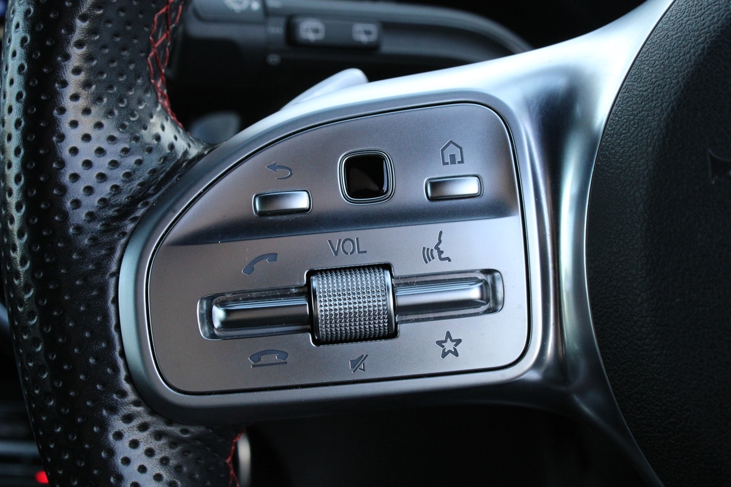 Used Mercedes-Benz GLA 2020 for sale - 77725295: Photo 31