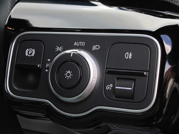 Used Mercedes-Benz CLA 2024 for sale - 76111600: Photo 11