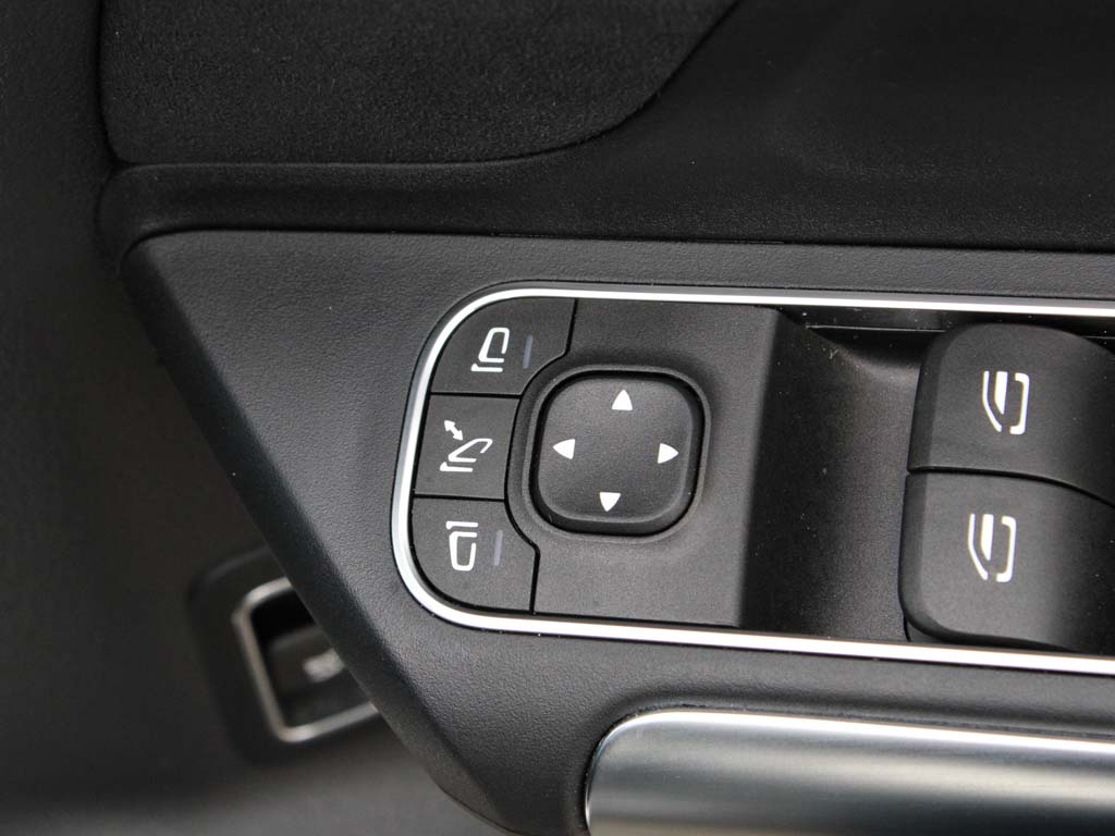 Used Mercedes-Benz GLA 2020 for sale - 76111542: Photo 31