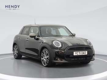 2021 (71) - Cooper Exclusive 5-Door