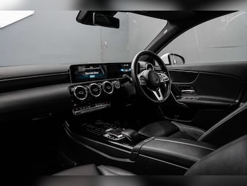 Used Mercedes-Benz A-Class 2018 for sale - 79352447: Photo