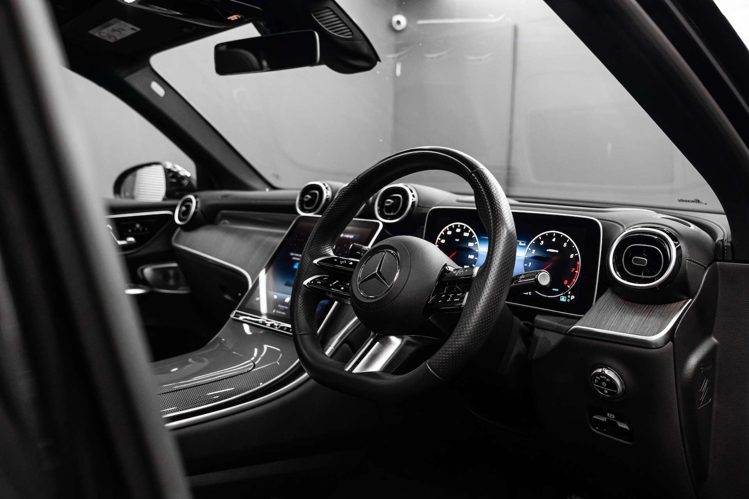 Used Mercedes-Benz GLC 2023 for sale - 78097379: Photo 14