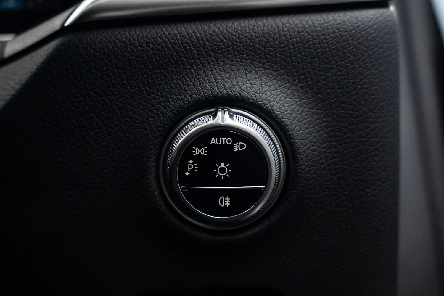 Used Mercedes-Benz GLC 2023 for sale - 78097379: Photo 32