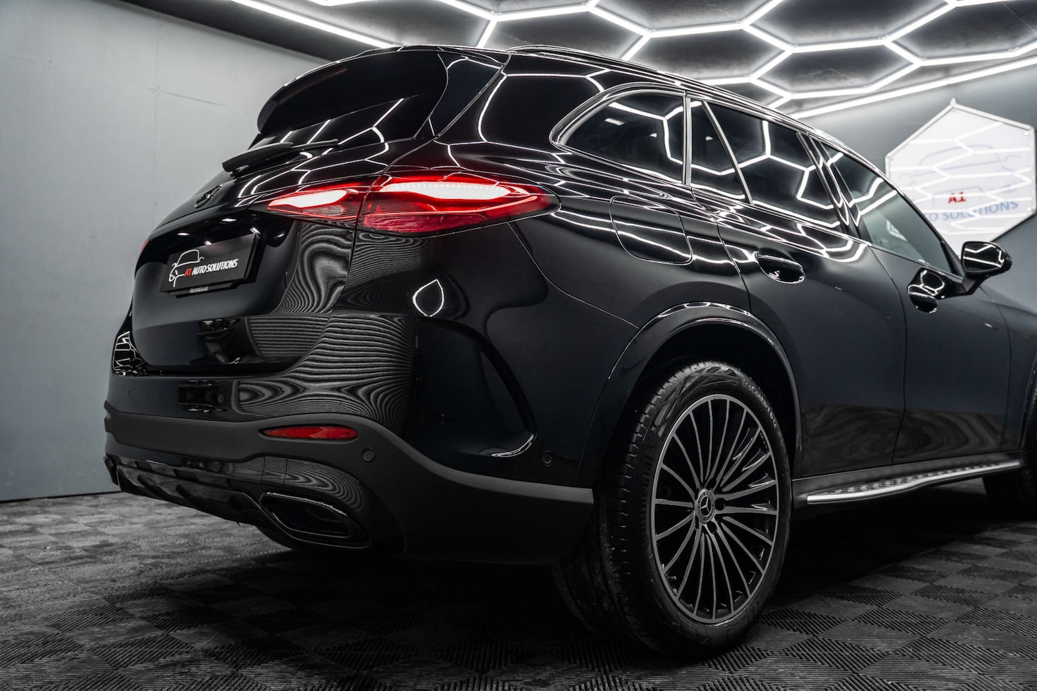 Used Mercedes-Benz GLC 2023 for sale - 78097379: Photo 9