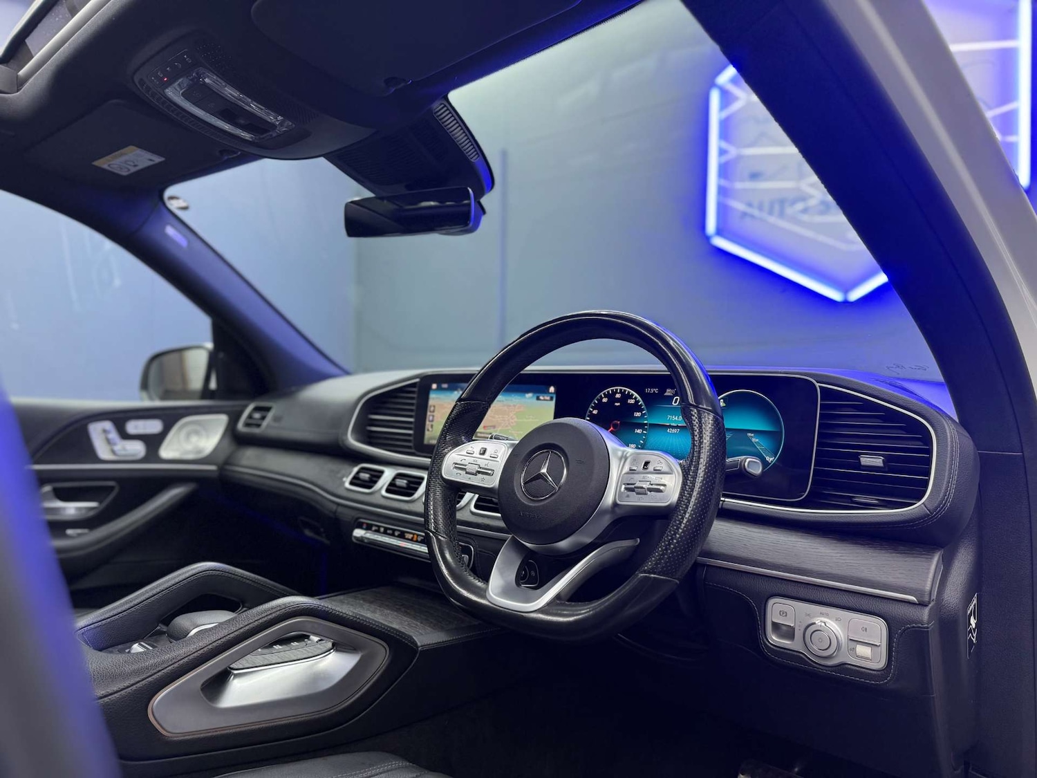 Used Mercedes-Benz GLE 2021 for sale - 78015639: Photo 2