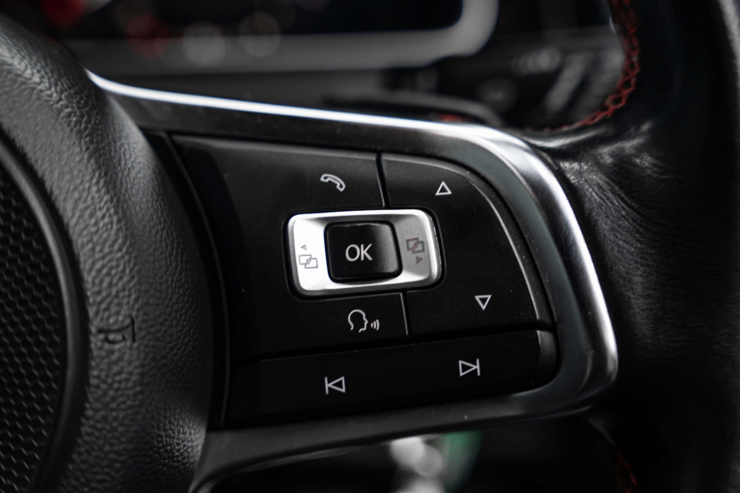 Used Volkswagen Golf 2018 for sale - 78015694: Photo 32