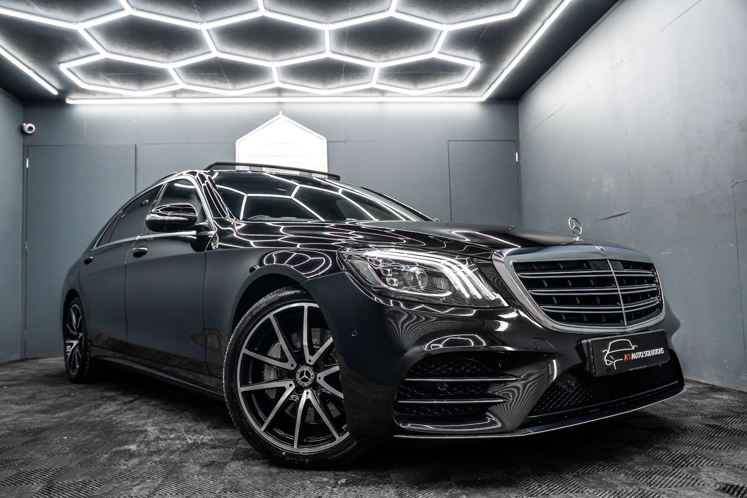 Used Mercedes-Benz S Class 2019 for sale - 78015677: Photo 1