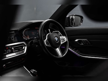 Used BMW 3 Series 2019 for sale - 78392541: Photo