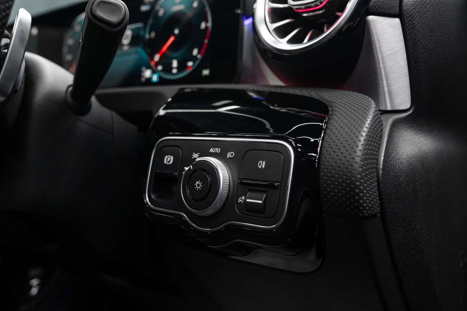 Used Mercedes-Benz A-Class 2018 for sale - 78015628: Photo 35