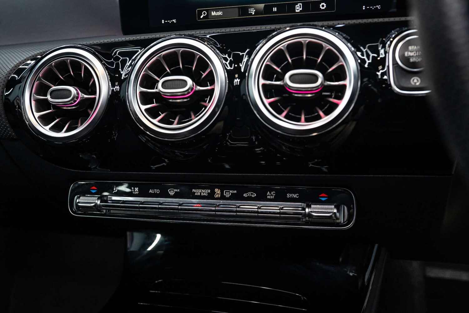 Used Mercedes-Benz A-Class 2018 for sale - 78015628: Photo 36