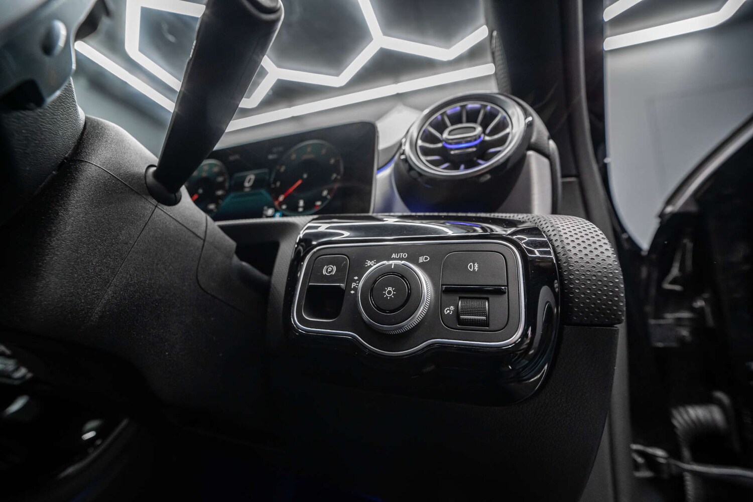 Used Mercedes-Benz A-Class 2019 for sale - 78015632: Photo 26