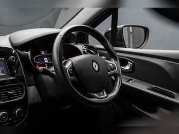 Used Renault Clio 2017 for sale - 78225937: Photo