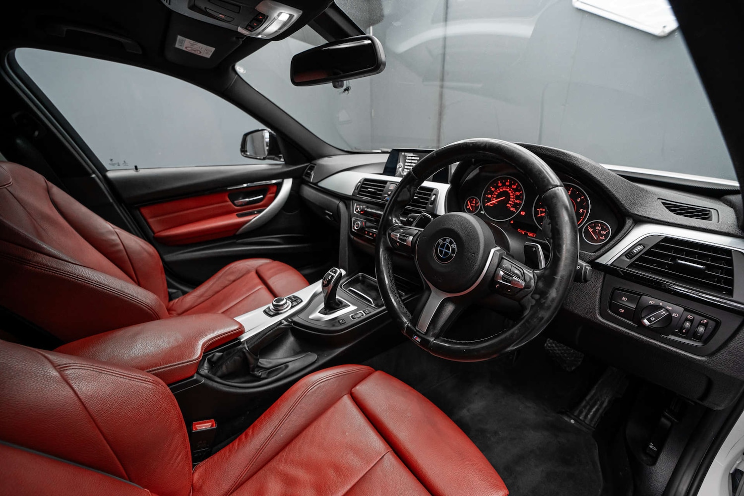 Used BMW 3 Series 2015 for sale - 78015661: Photo 2