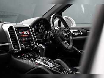 Used Porsche Cayenne 2016 for sale - 78272538: Photo