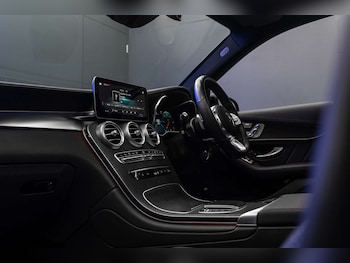 Used Mercedes-Benz GLC 2020 for sale - 78593532: Photo
