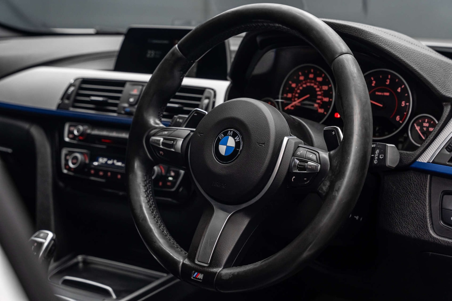 Used BMW 3 Series 2017 for sale - 78015680: Photo 2