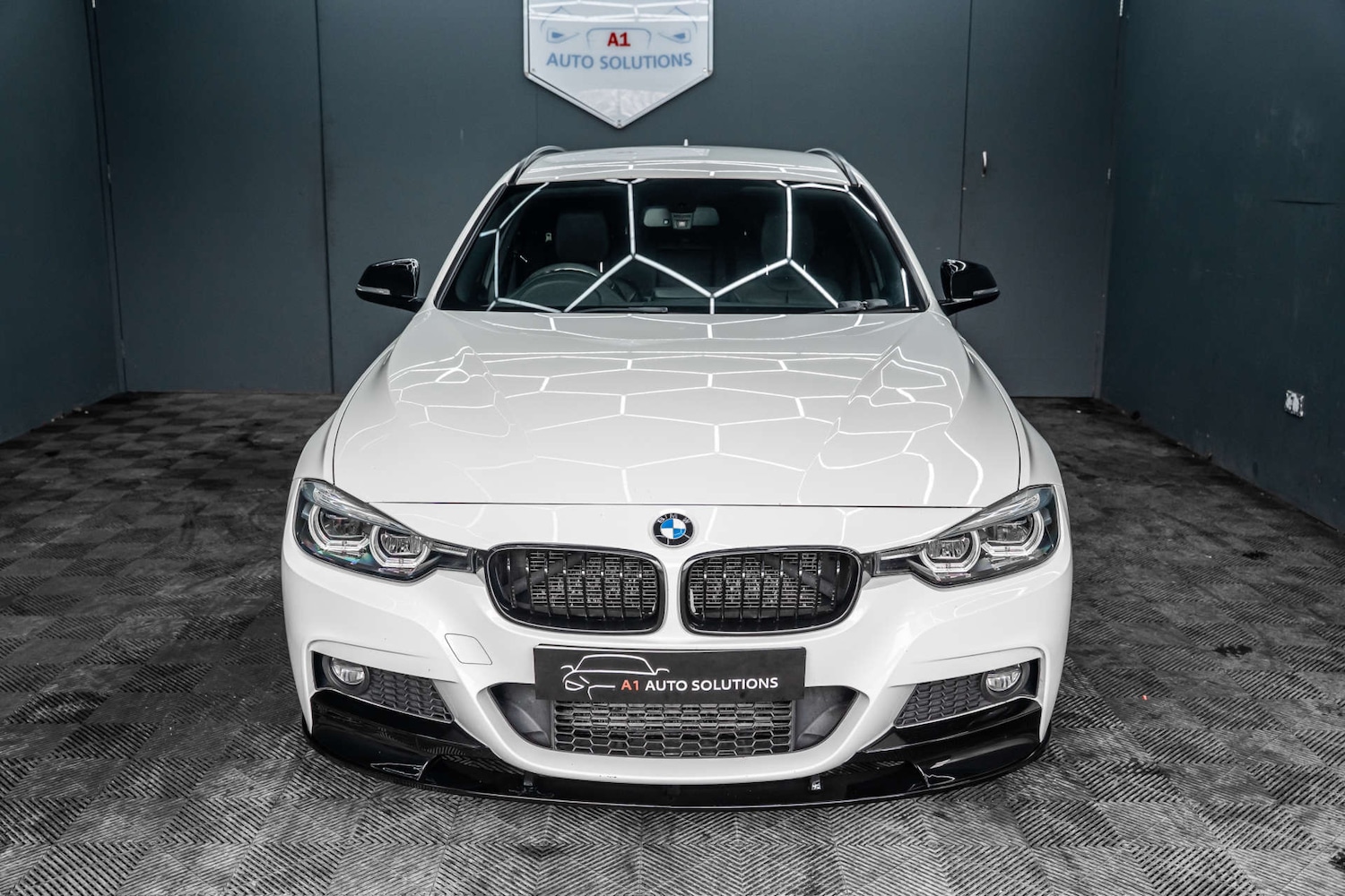 Used BMW 3 Series 2017 for sale - 78015680: Photo 3