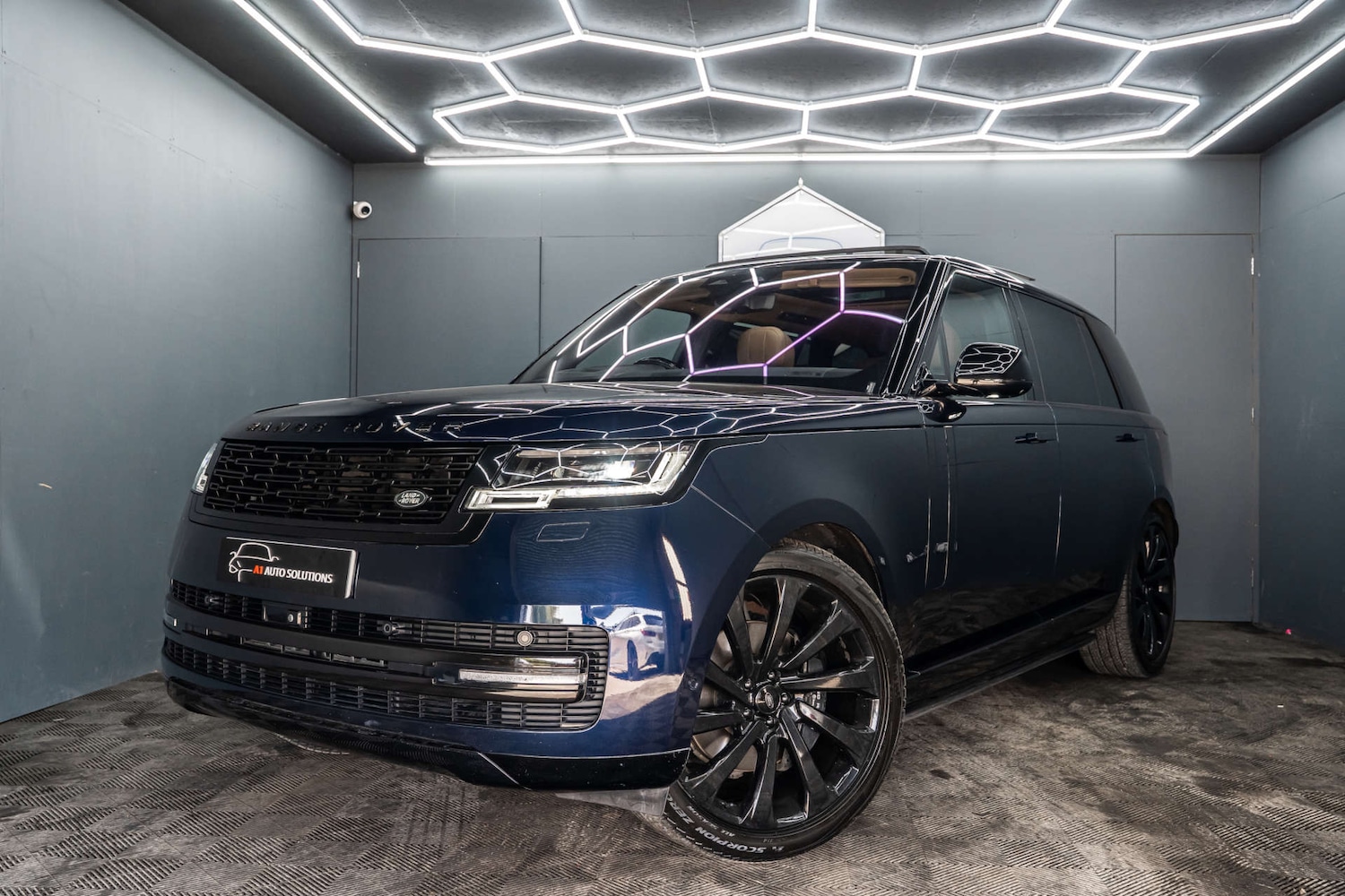 Used Land Rover Range Rover 2023 for sale - 78179684: Photo 3